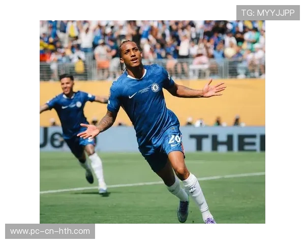 切尔西中场衔接提升明显，帕尔默方向转换迅速——新风格下的控场艺术